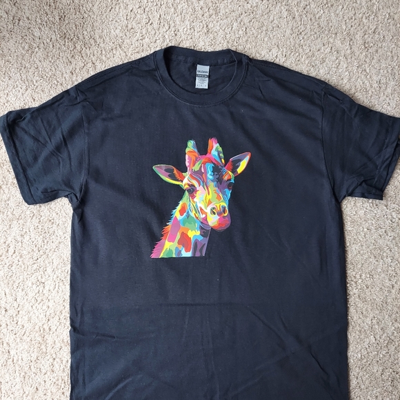 Colorful Giraffe Unisex Size (Large) T Shirt - Picture 1 of 2